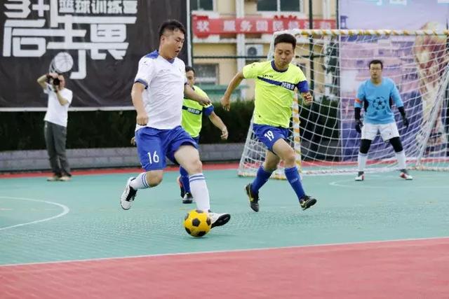 女排土超瓦基弗3-2破费内金身 袁心玥替补未得分