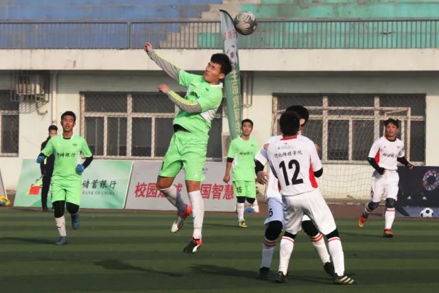 欧冠夺冠赔率:英超4队入围前八 1日0点小组抽签