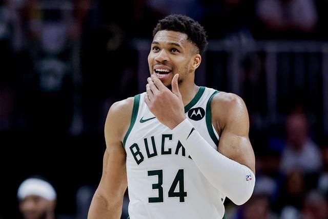 NBA新赛季前瞻：争冠格局混乱 詹杜库难现辉煌